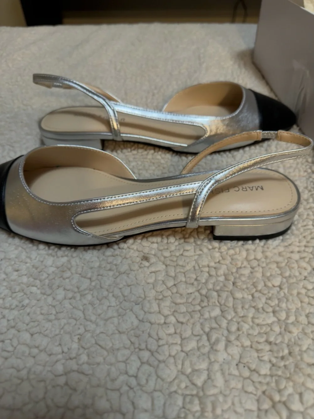 Marc Fisher Dela2 Metallic Silver Slingback Flats Black Cap Toes size 7.5 New